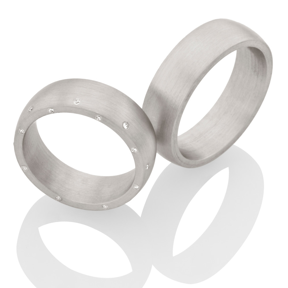 Graugold Trauringe mit Diamanten im Damenring Graugold Trauringe mit Diamanten im Damenring